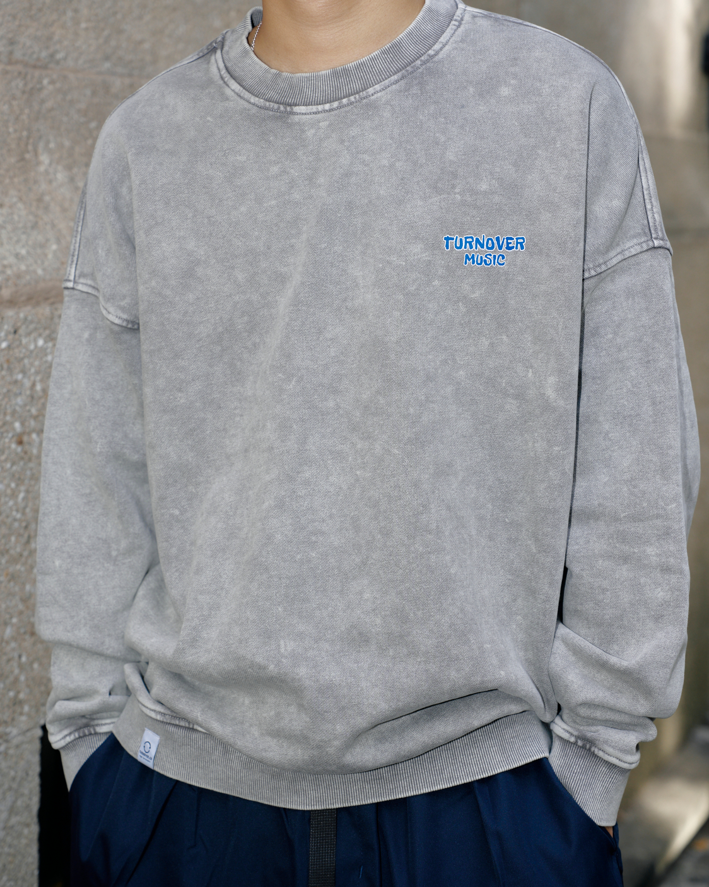TURNOVER MUSIC SWEATER