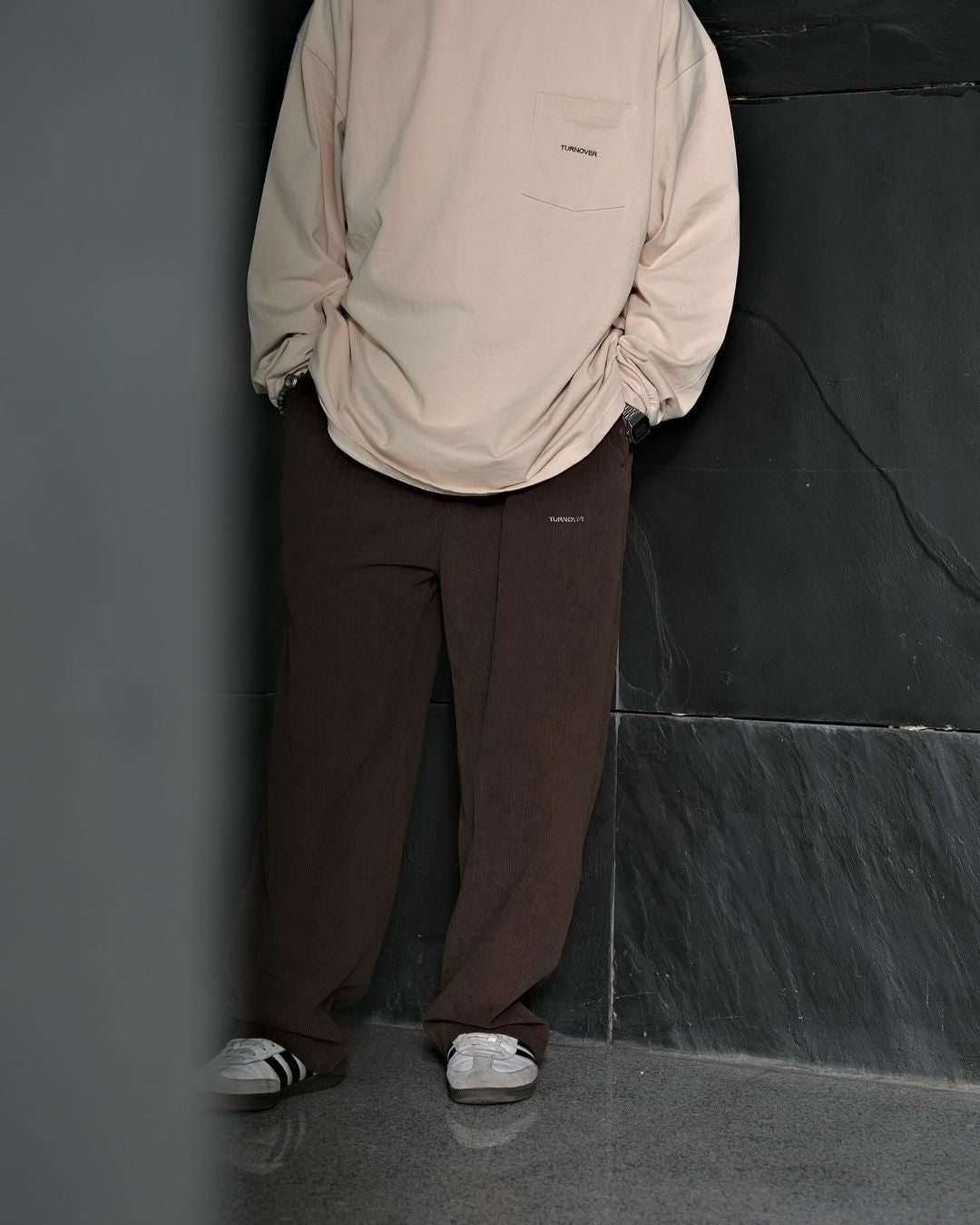 TURNOVER THIN CORDUROY PANTS