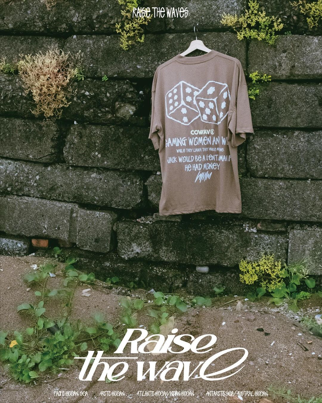 Cowave.tw 24SS DICE Foam Printing Logo Tee