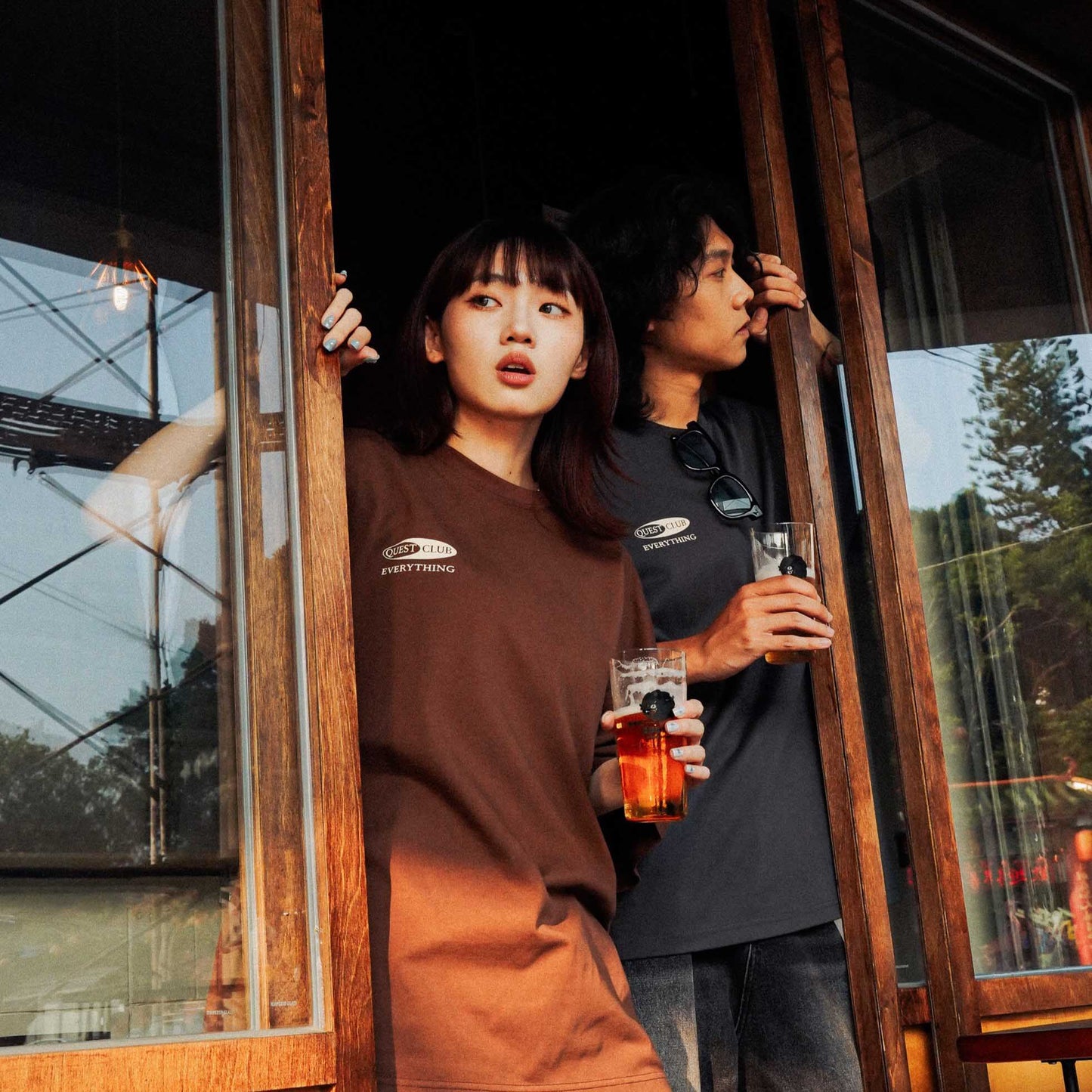 QUEST COCKTAIL GLASS TEE 酒杯 短T