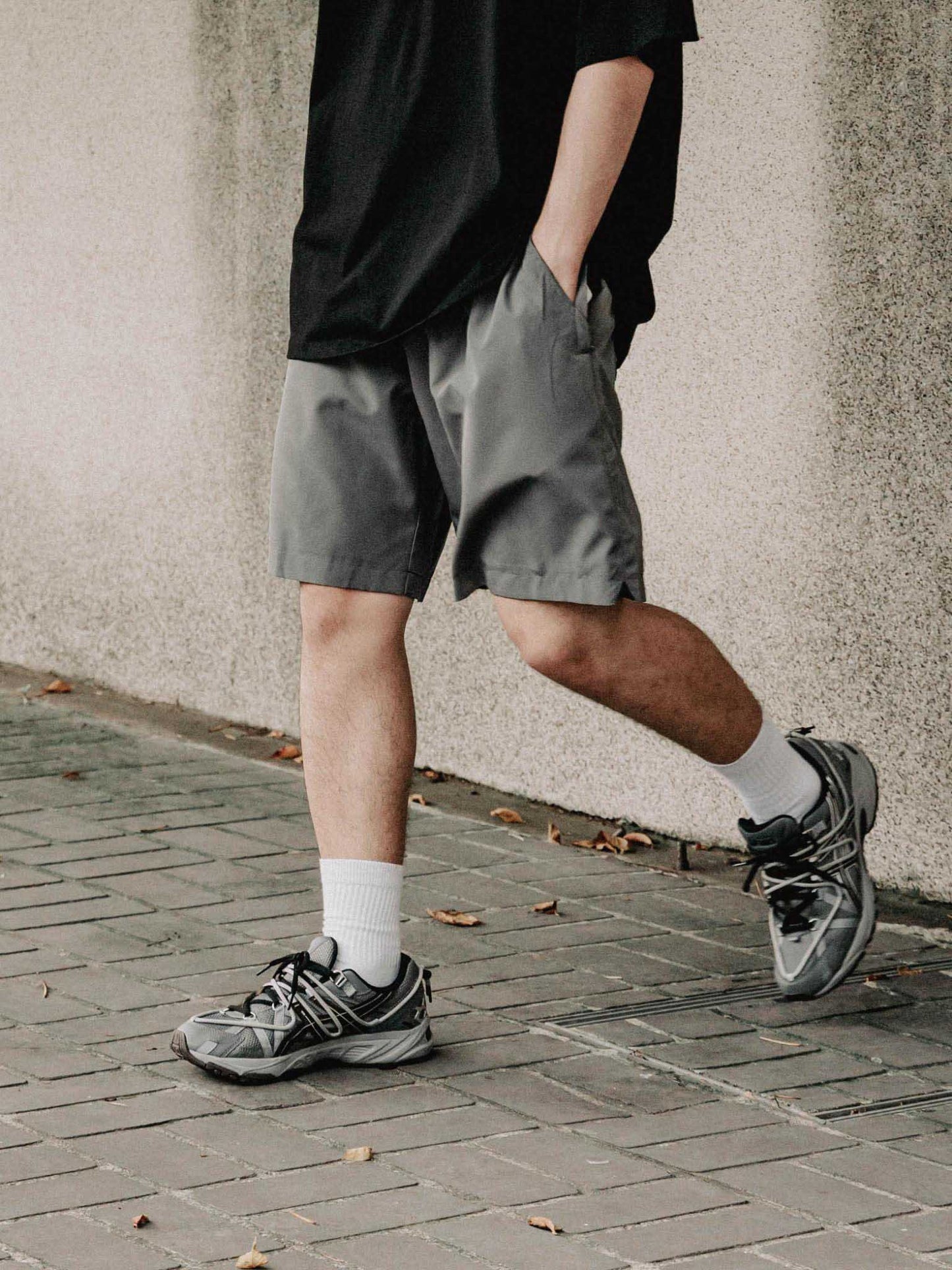 【QUEST】HIDDEN POCKET SHORTS