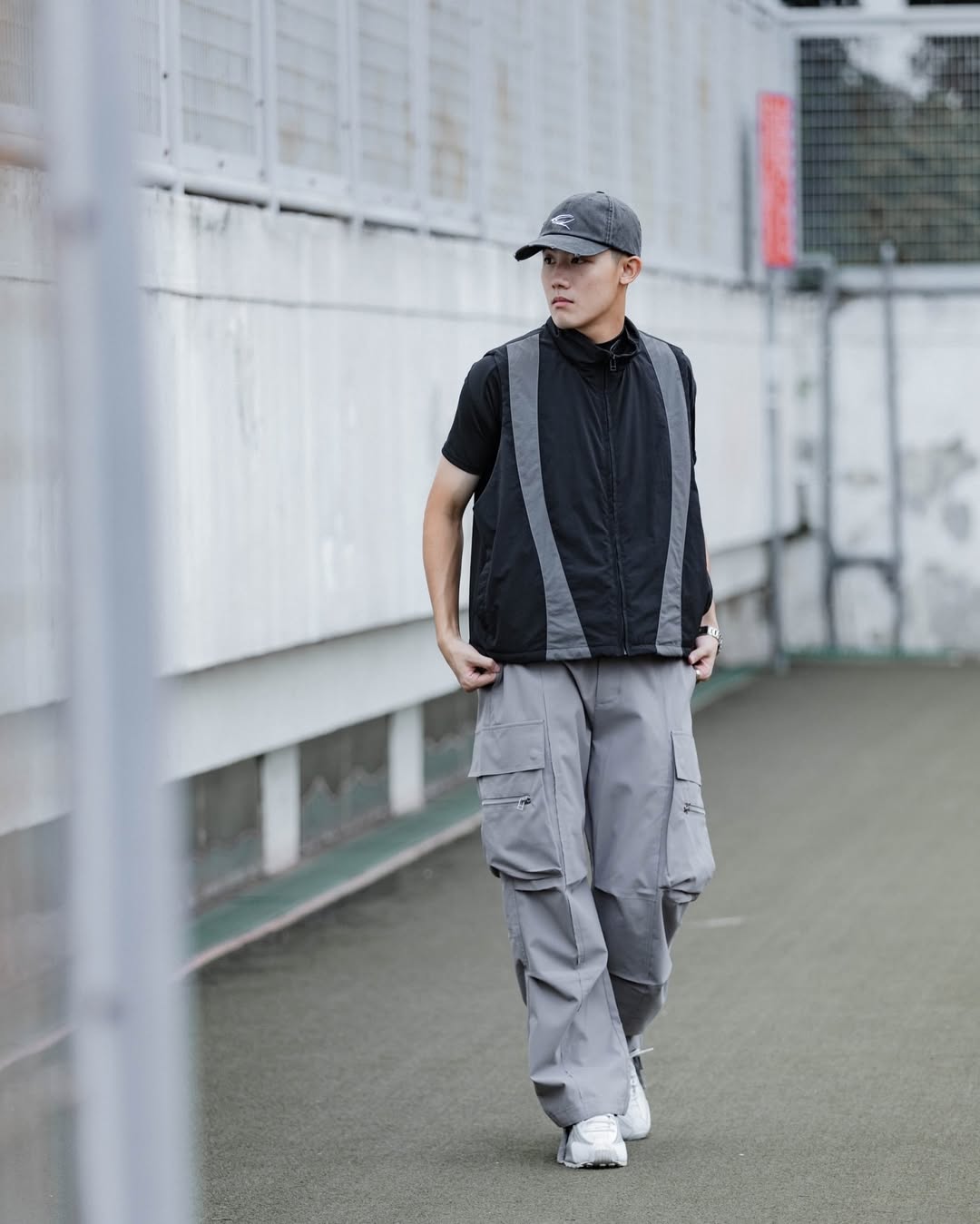 QUEST HALF CUT VEST 短版背心