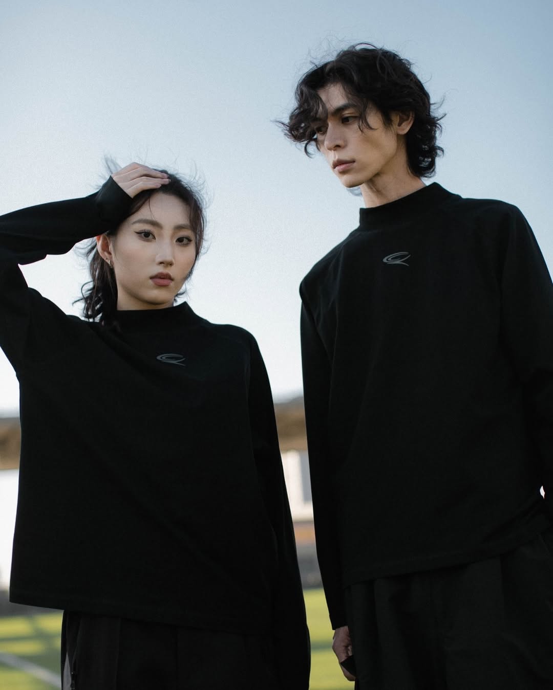 QUEST MOCK NECK LS TEE 高領長T