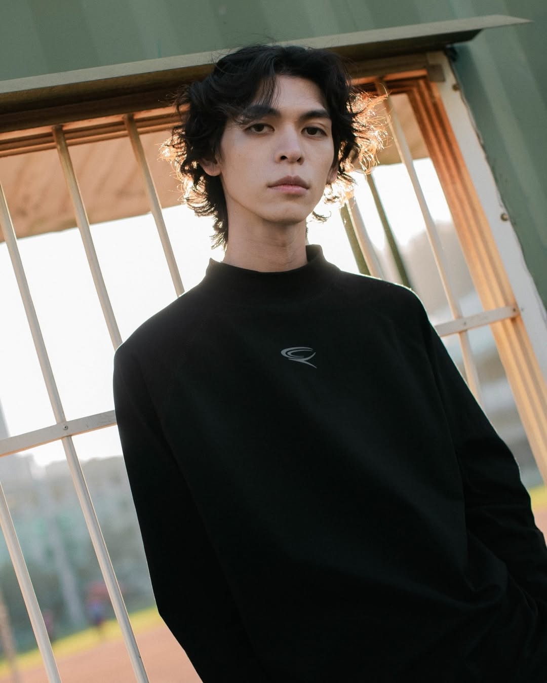 QUEST MOCK NECK LS TEE 高領長T