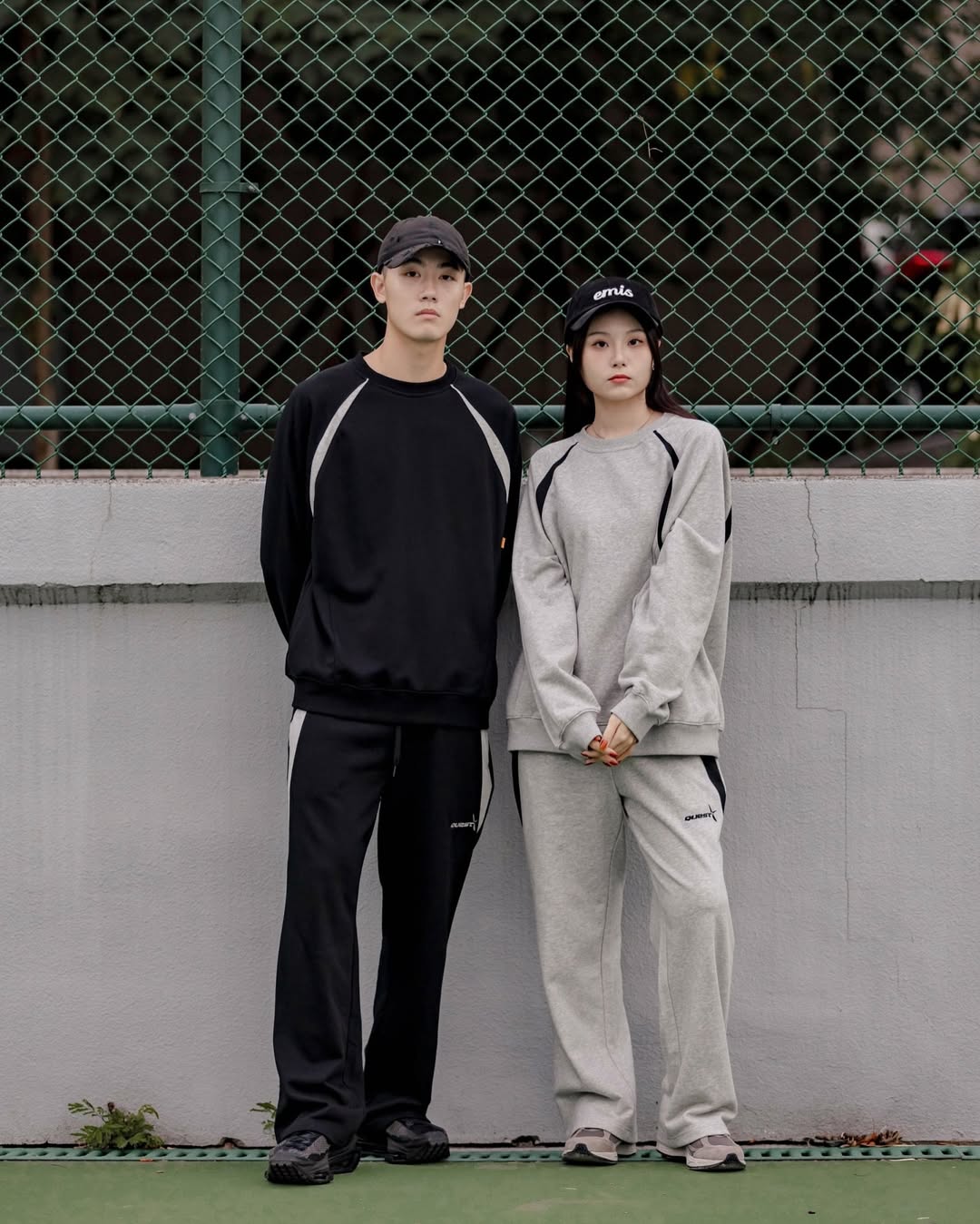 QUEST SPLICING SWEATSHIRT 拼接運動 棉大學TEE
