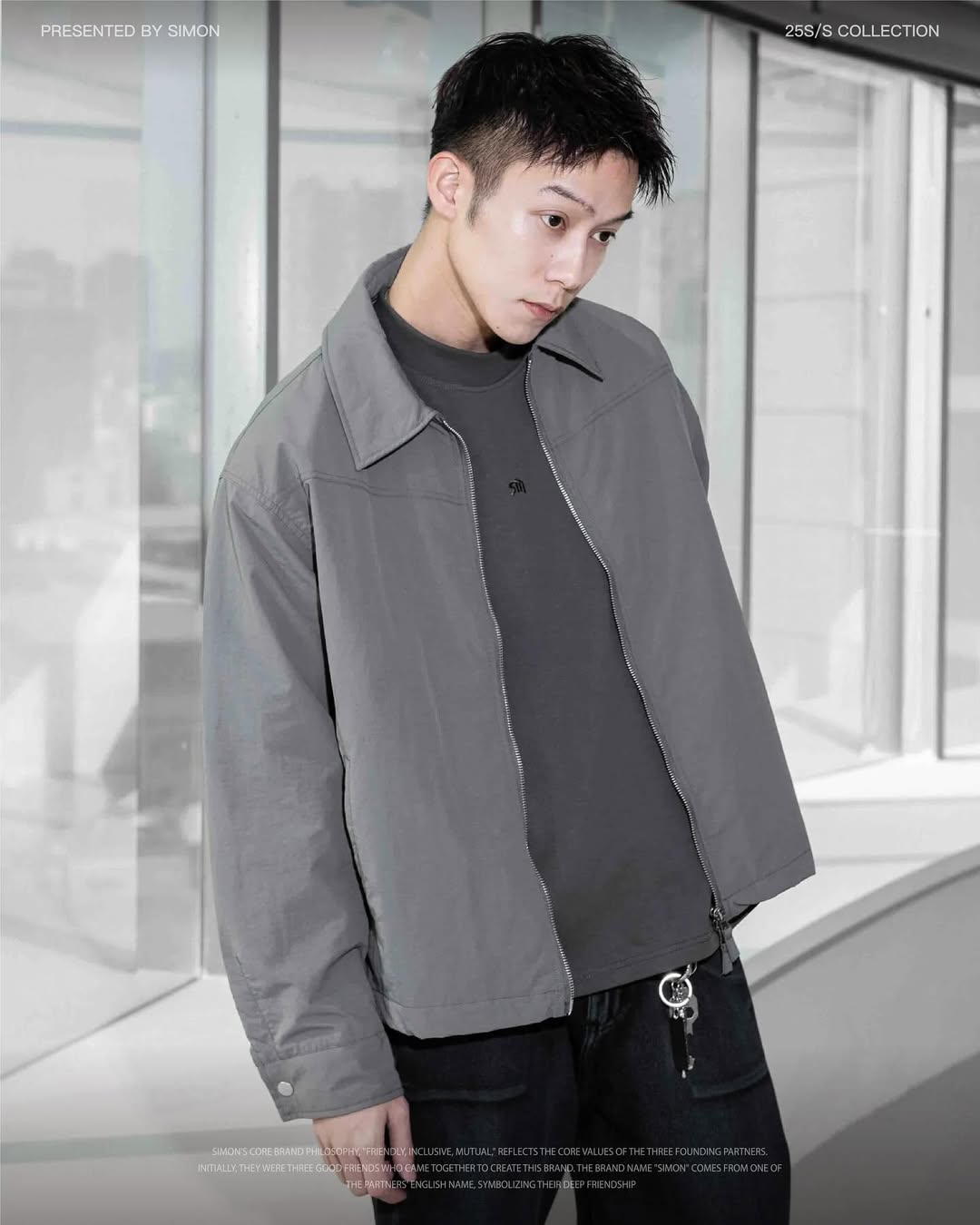 SIMON MADE TS-2429 定番 斯文敗類 小高領 刺繡 短T