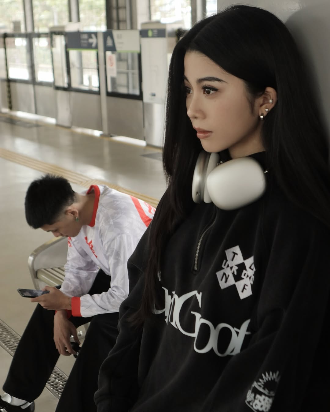 goofopdesk® + turnover® =turngoof HALF-ZIP SWEATSHIRT