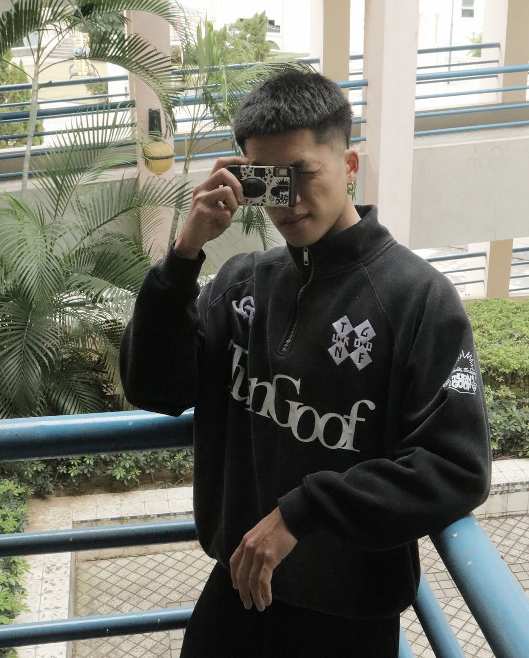 goofopdesk® + turnover® =turngoof HALF-ZIP SWEATSHIRT