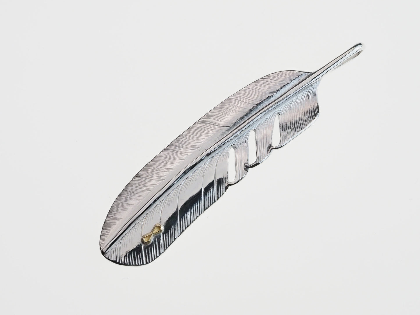 P-070 feather L (R)+K18rogo