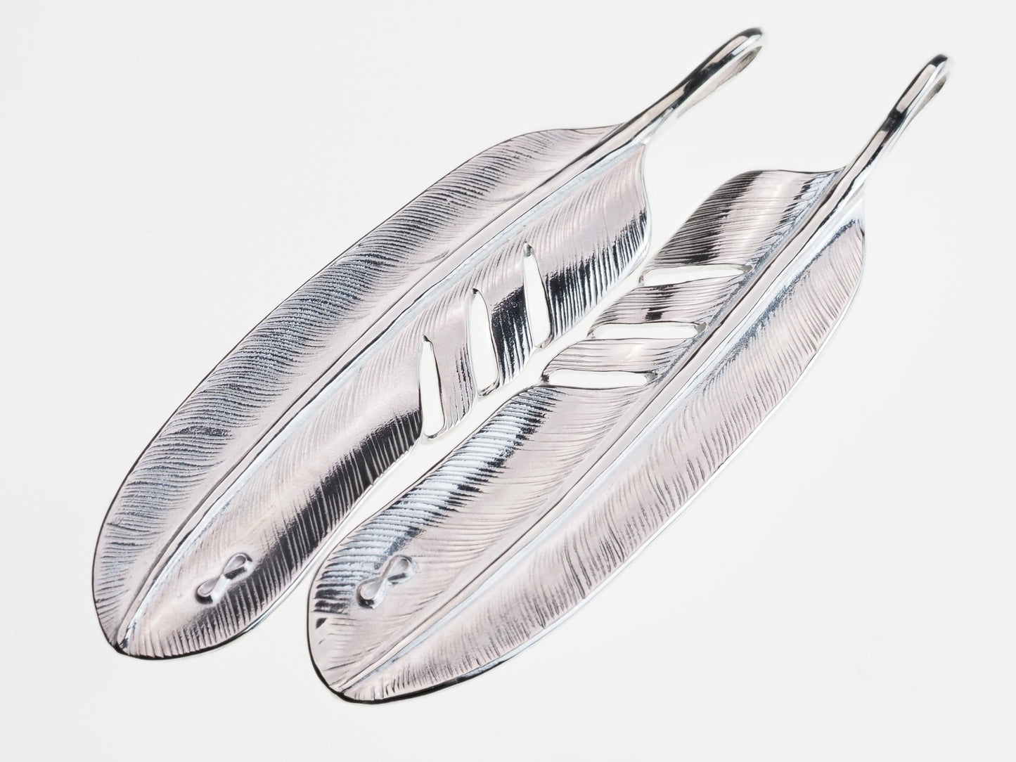 P-071 feather L (L)+ K18rogo