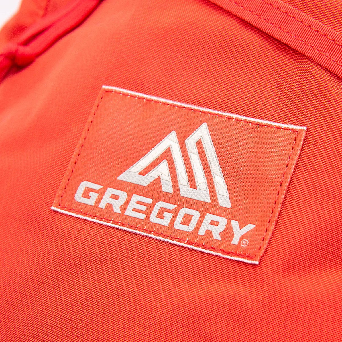 GREGORY DAY PACK ALL RED 26L