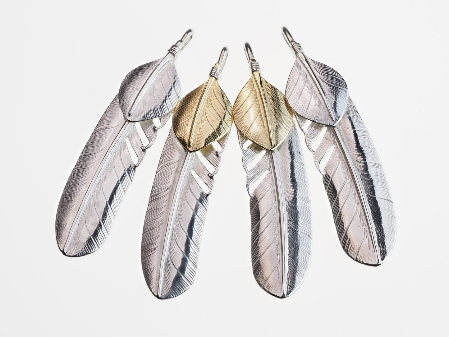 P-046 feather L (L)+K18 Heart feather