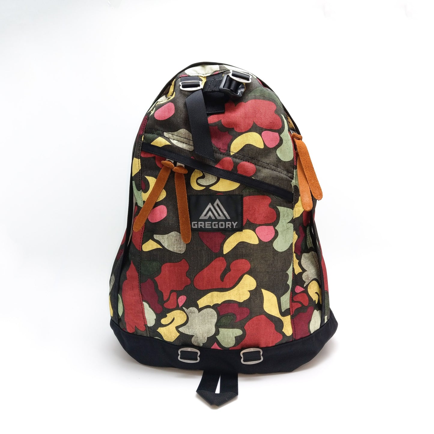 GREGORY DAY PACK GARDEN CAMO 26L