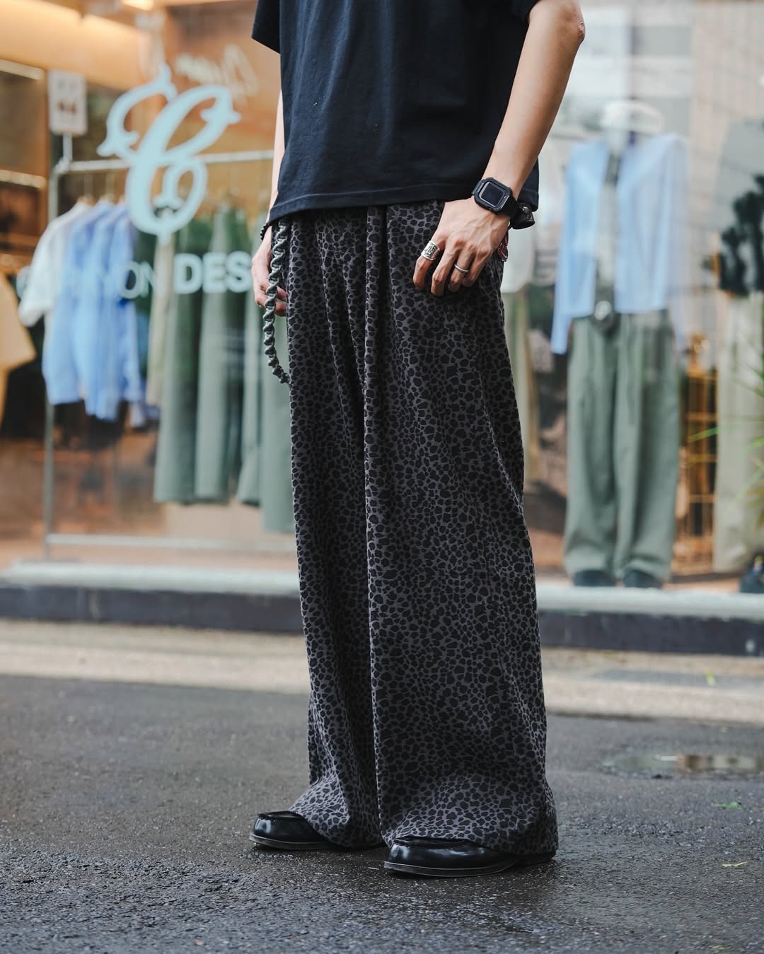 MUILLY 豹紋寬版直筒褲