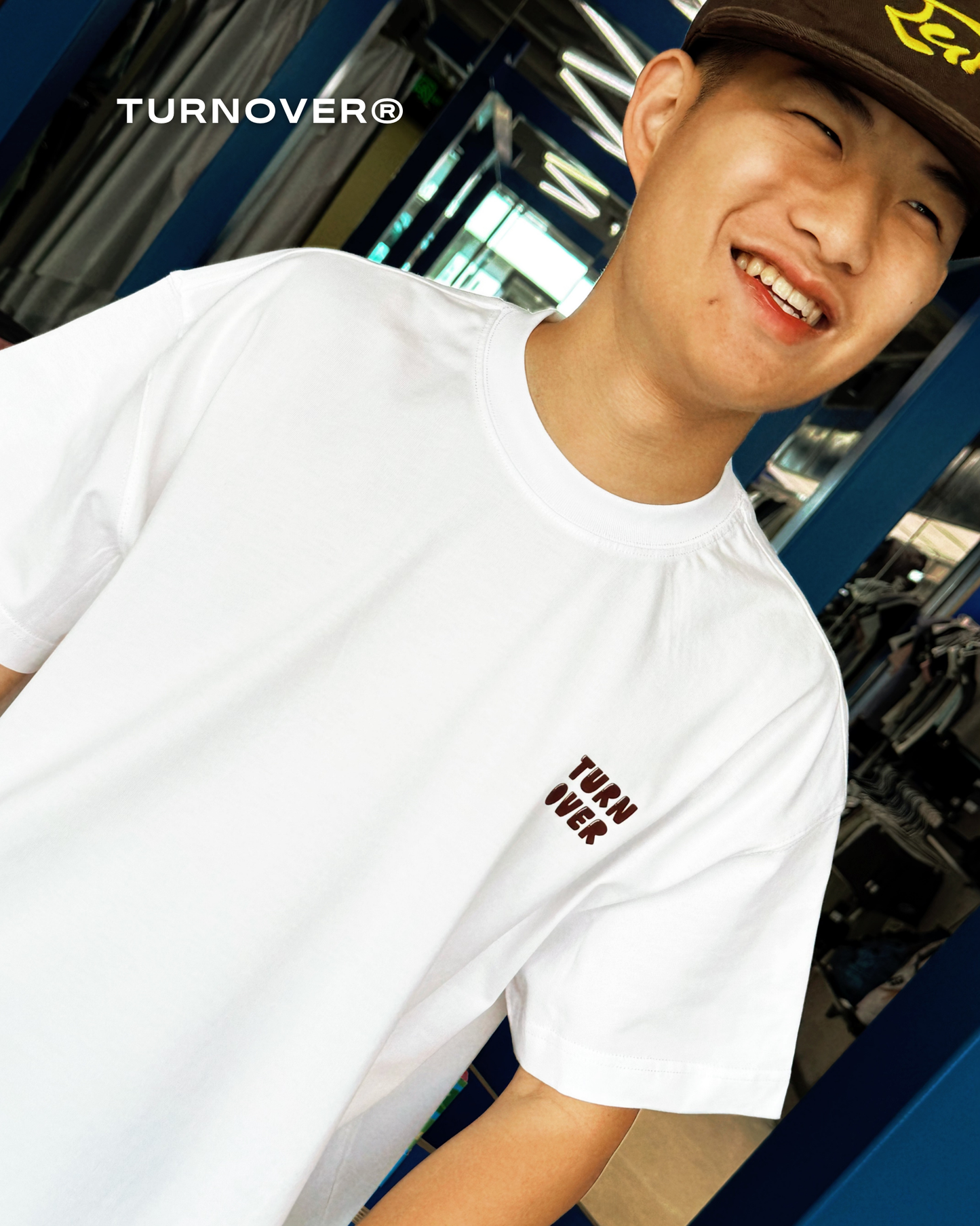 “石撚撚” TEE TURNOVER - T2611