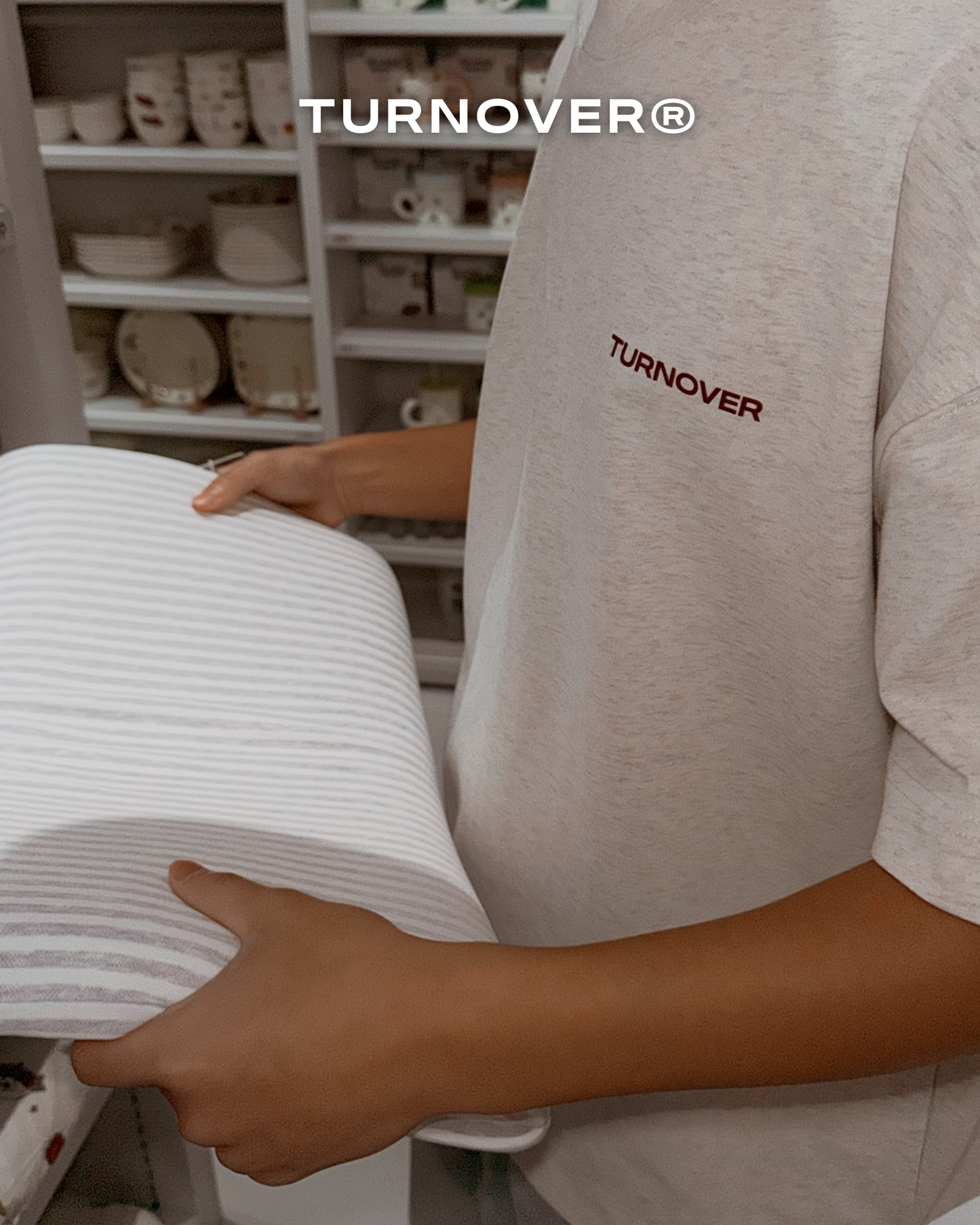 “石潛潛” TEE TURNOVER - T2610
