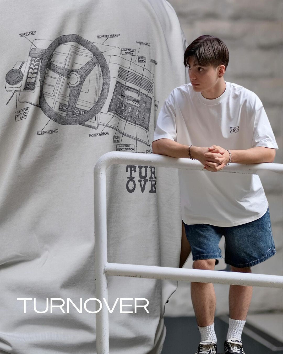 TURNOVER STEERING WHEEL TEE