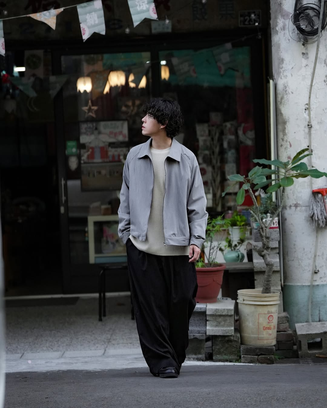 Spread Collar Jacket QUEST西裝夾克