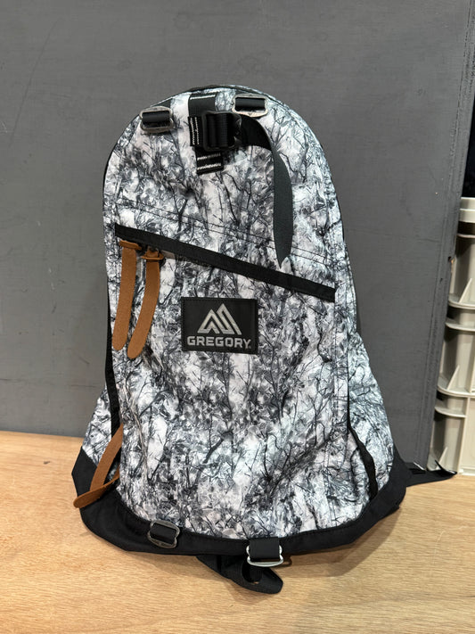 GREGORY DAY TREELINE CAMO 26L （現貨）