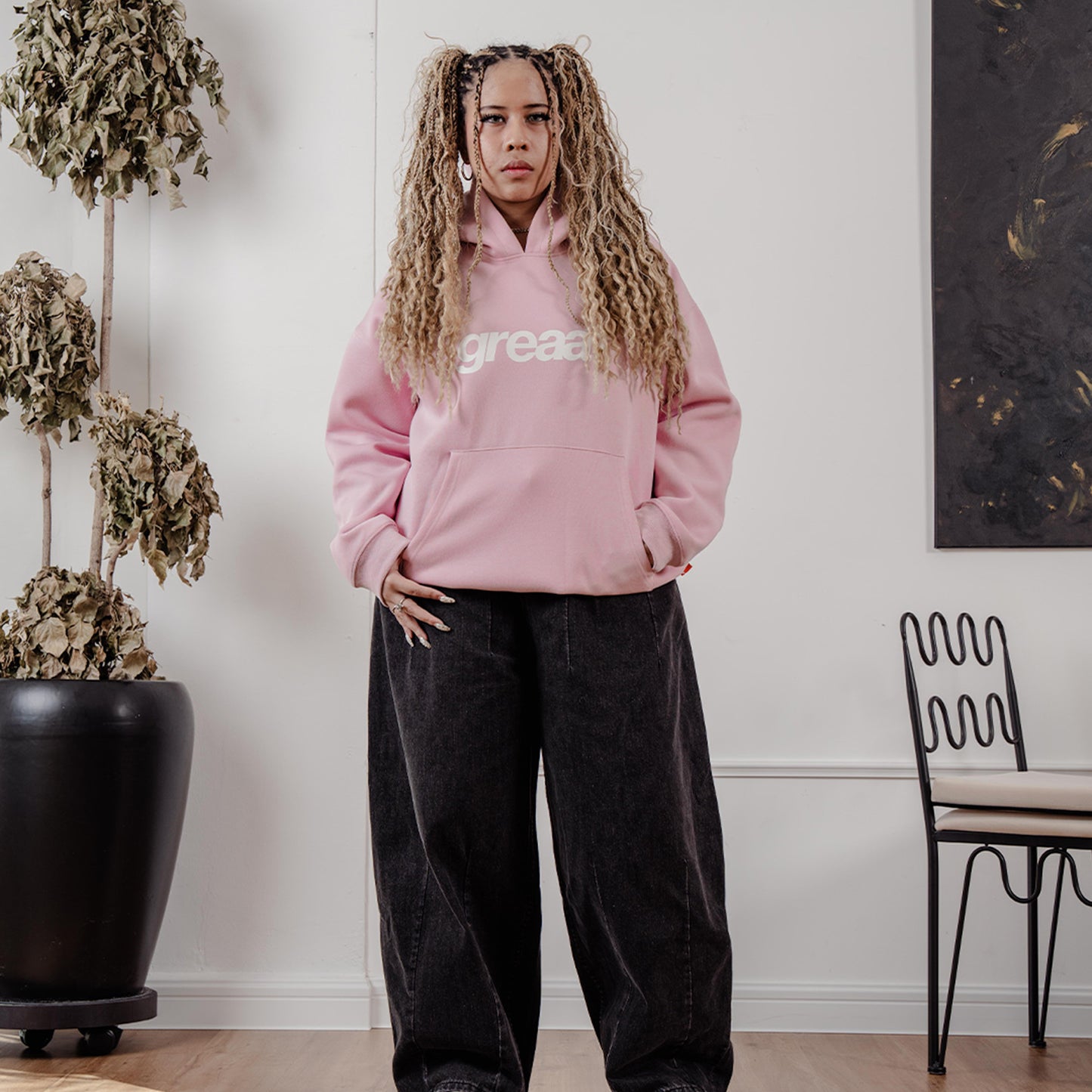 A.A Greaat Hoodie Blush Pink
Bold yet wearable — a vibrant shade that brings personality to your look while still fitting seamlessly into daily wear.