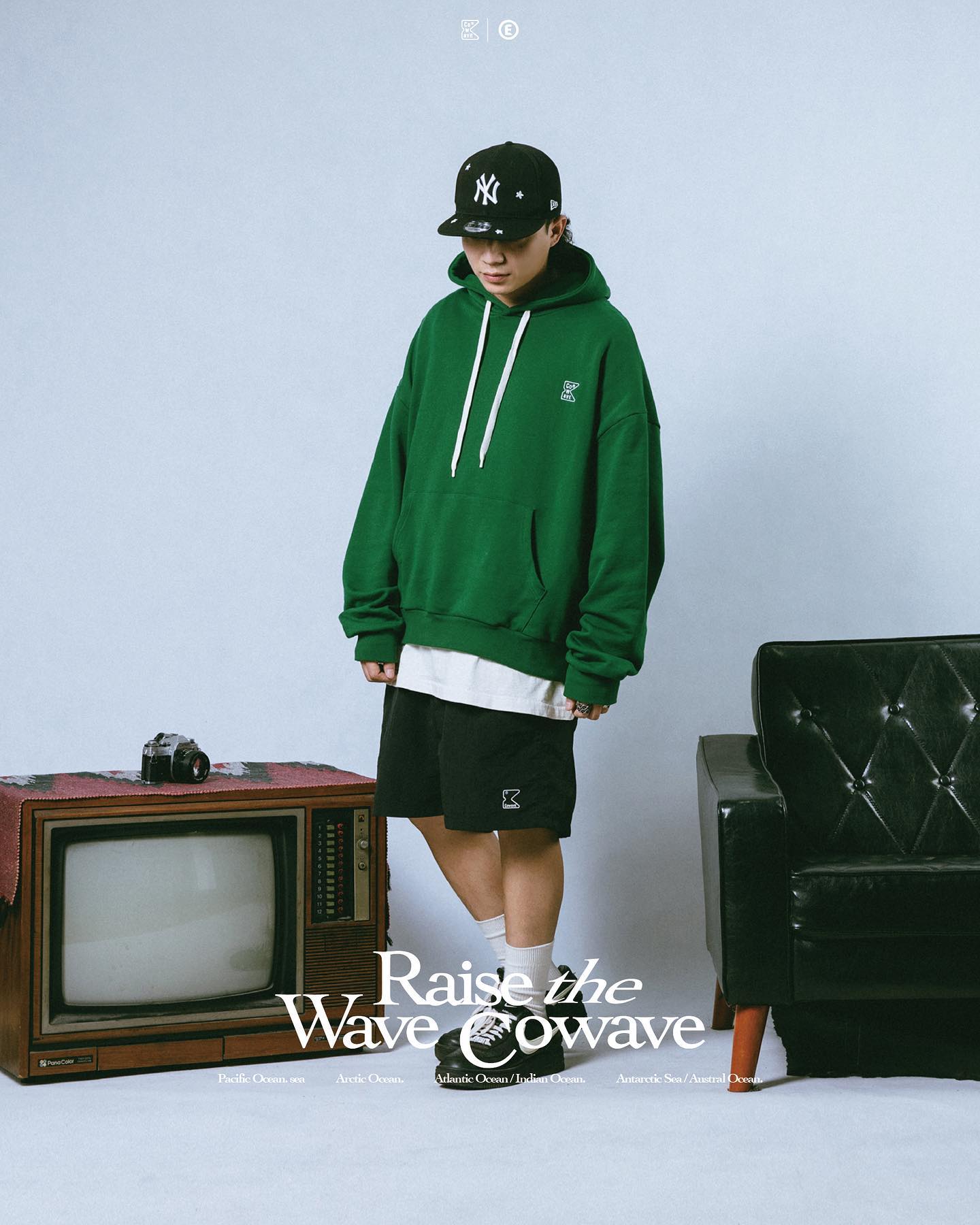 Cowave 2023-24 Fall & Winter Slogan font Hoodie
