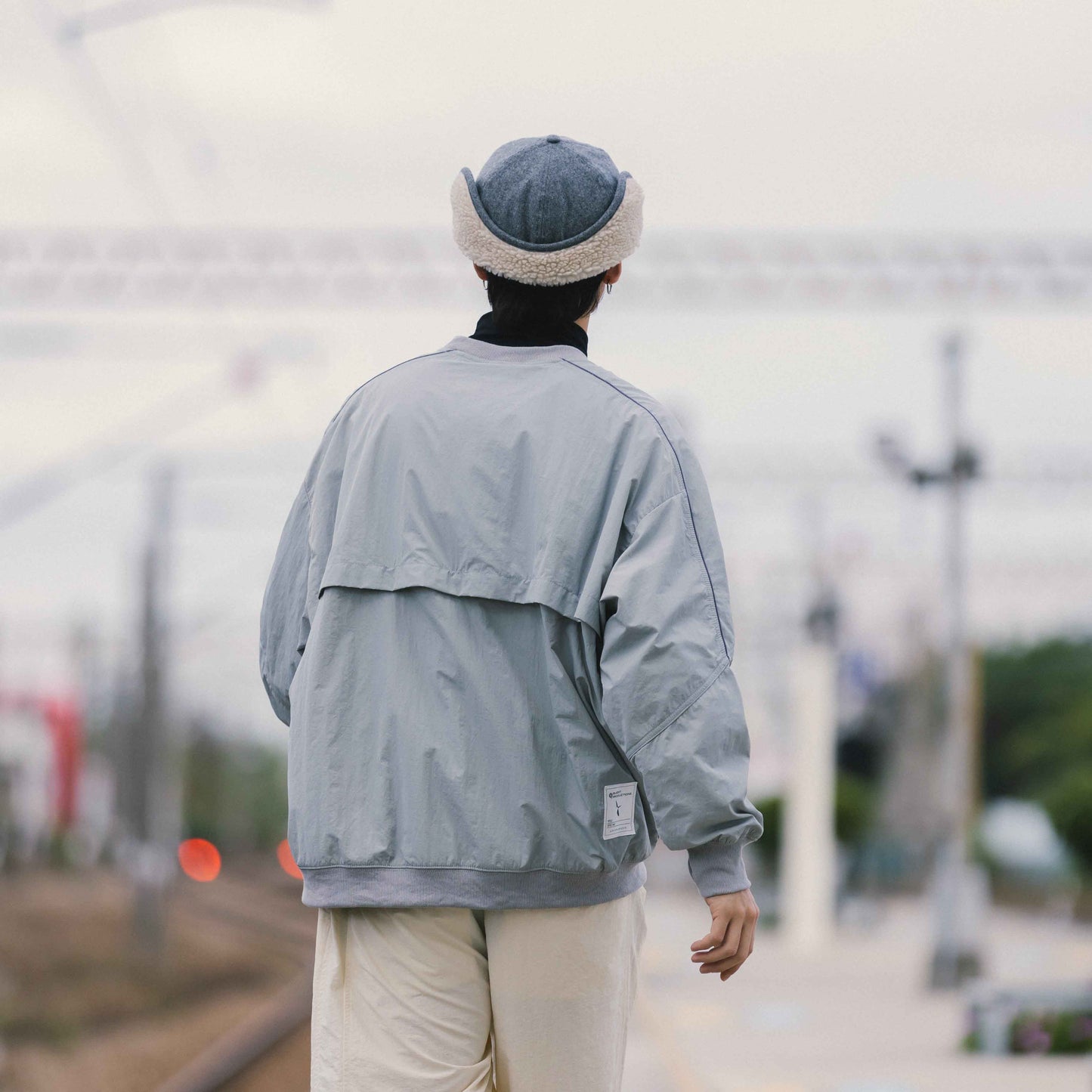 QUEST CUT LINE TEE出芽尼龍大學TEE