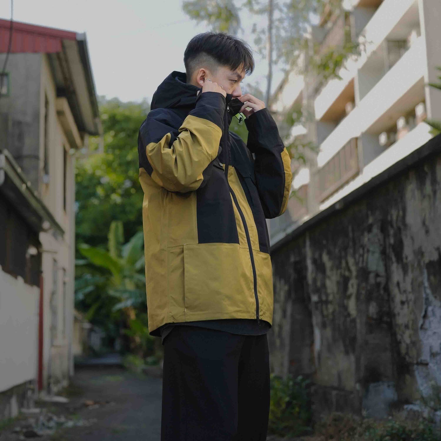 【QUEST】FUNCTIONAL JACKET-機能風衣外套 防潑水 防風 拚色