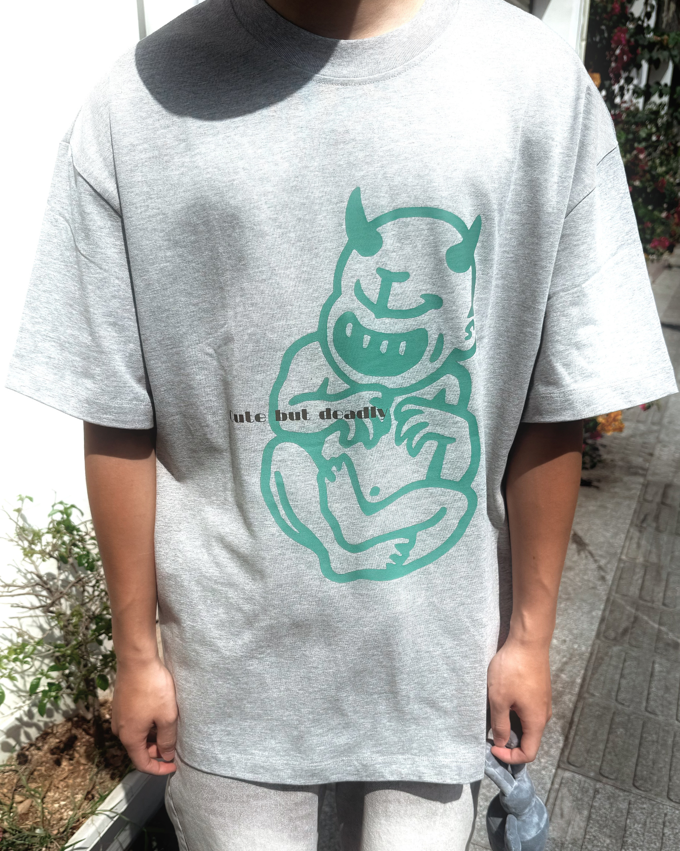 "短小精悍" TEE TURNOVER - T2608