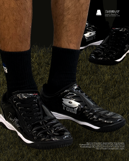 TURNOVER T90 DARK KNIGHT 足球鞋