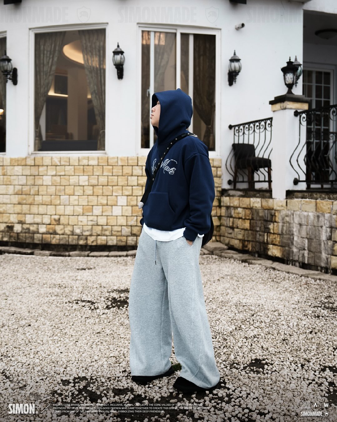 SIMON MADE HL-2503 黑曜星塵 水鑽 BOXY 帽T