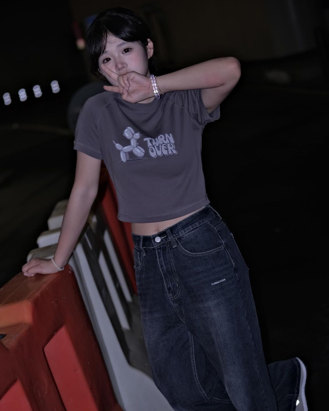 TURNOVER_CO BALLOON DOG CROP TOP