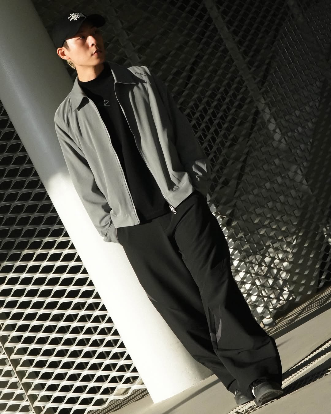 QUEST Arc Tailored Pants 弧形拼接長褲