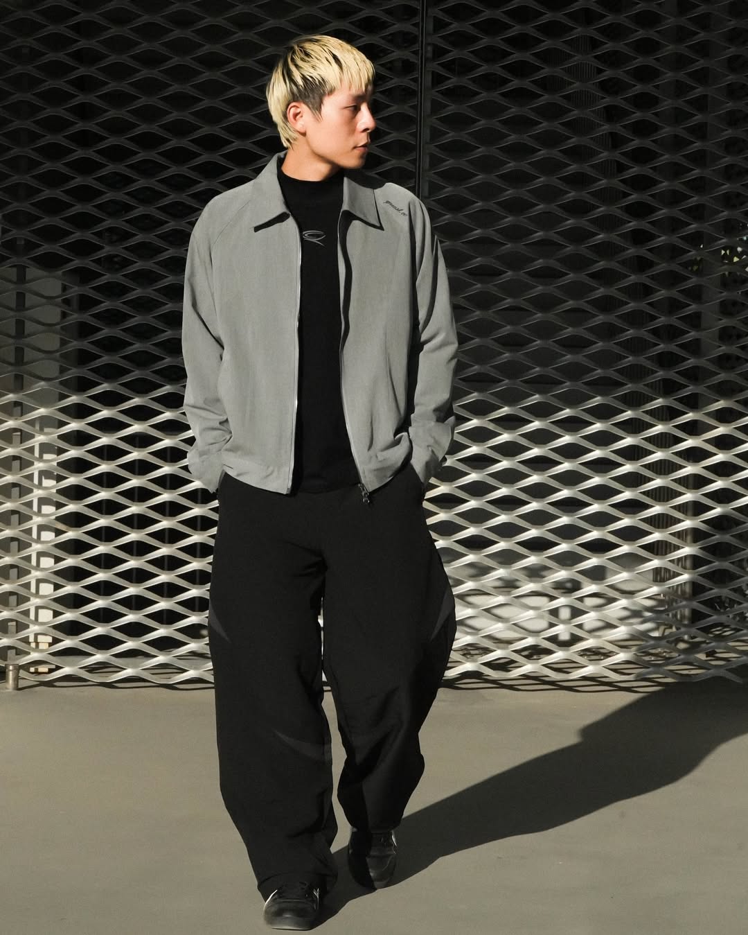 QUEST Arc Tailored Pants 弧形拼接長褲