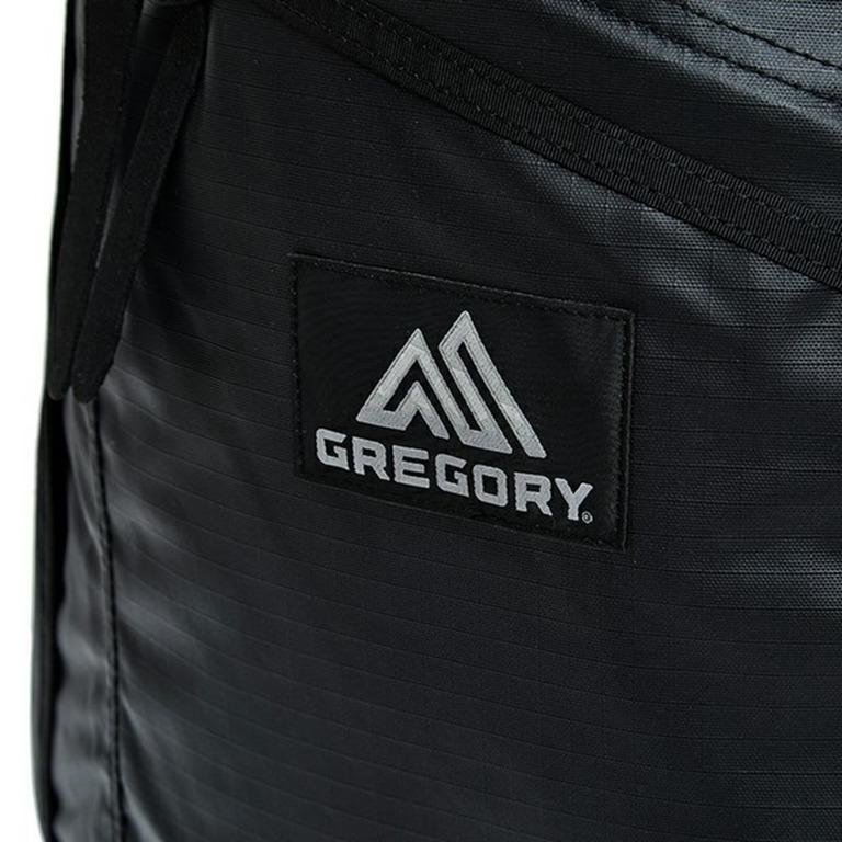 GREGORY DAY PACK COATED BLACK 26L